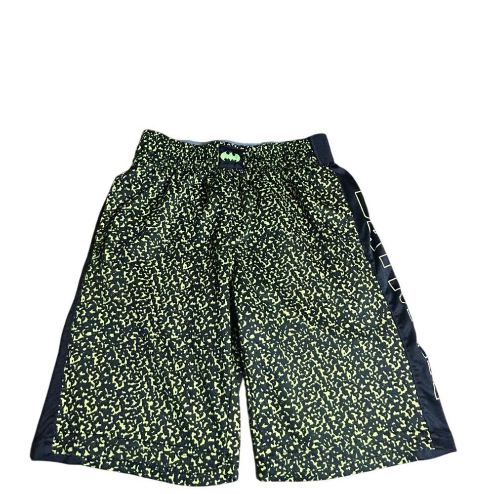 Batman Dark Knight boys size small 6/7 basketball shorts